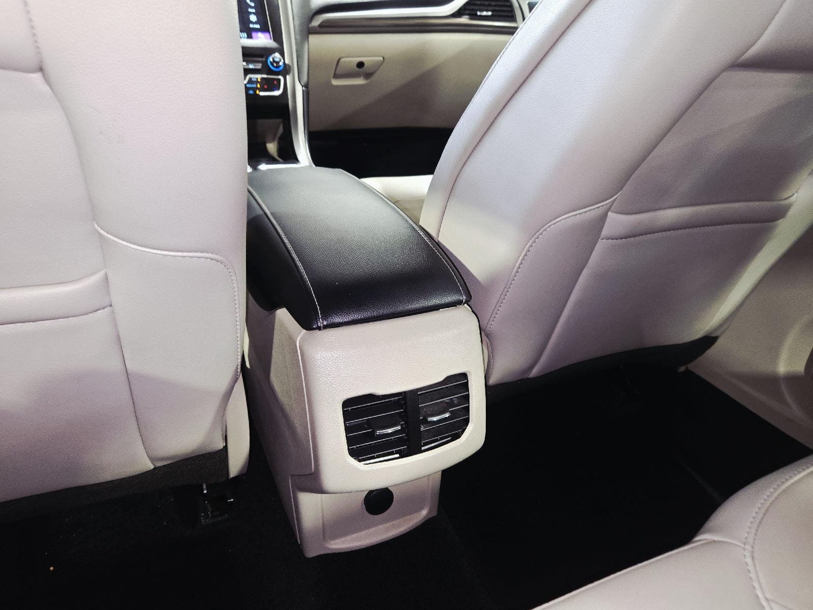 Used 2017 Lightning Blue Ford SE image 33