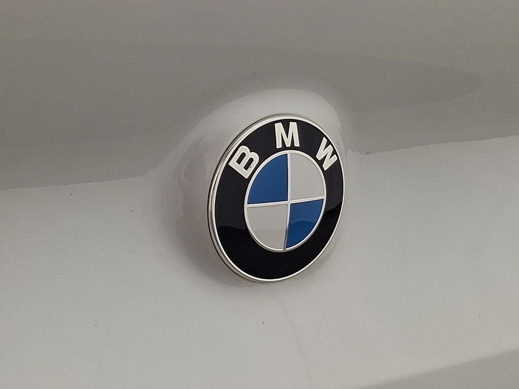 Used 2023 White Metallic BMW M850i xDrive image 31