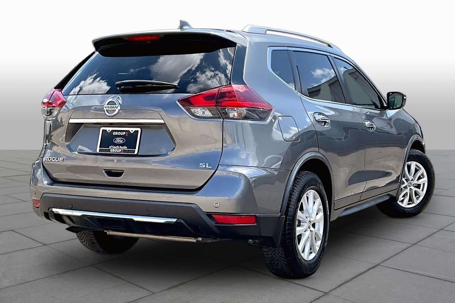 Used 2020 Gun Metallic Nissan SV image 7
