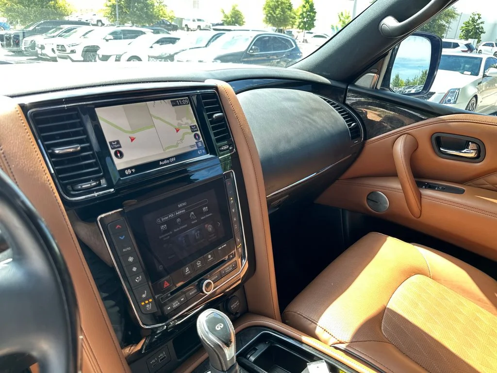 Used 2021 Black INFINITI Sensory image 27