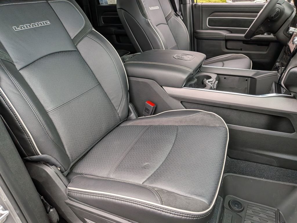 New 2026 Ceramic Gray Clear-Coat Exterior Paint RAM Laramie image 28