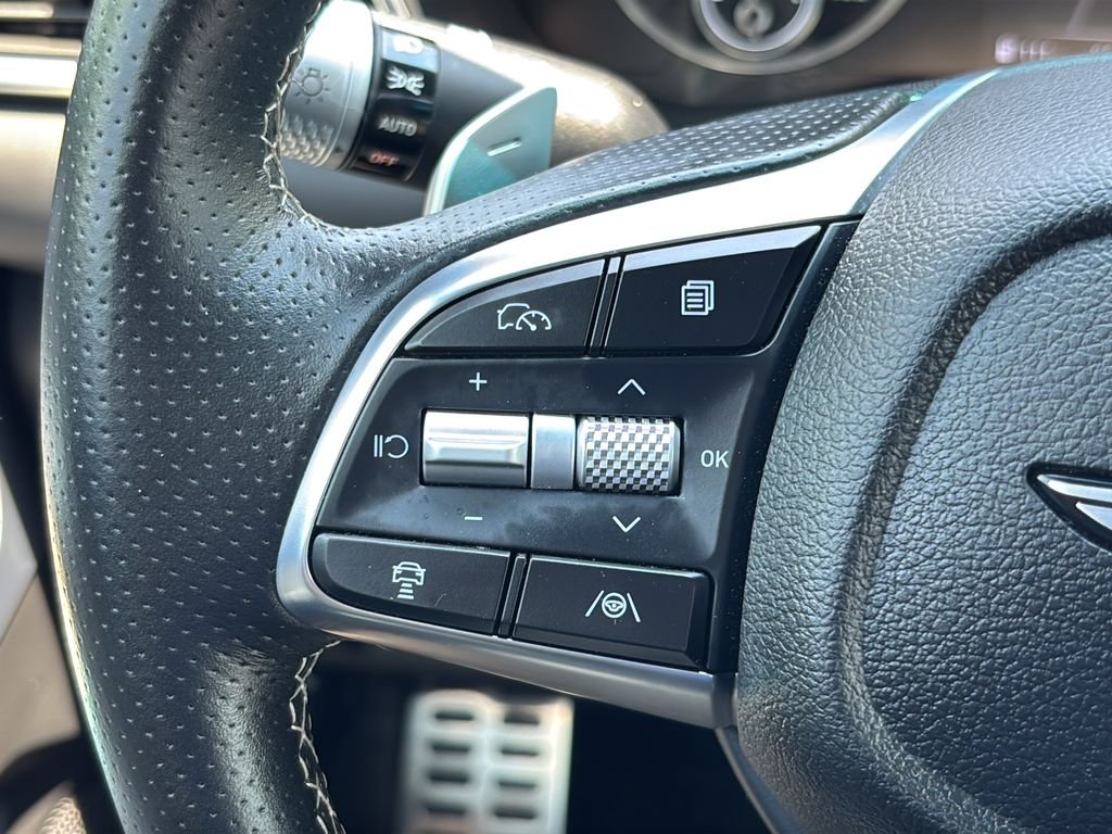 2025 GENESIS G70 Standard - Photo 27