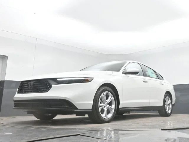 New 2026 Platinum White Pearl Honda LX image 46