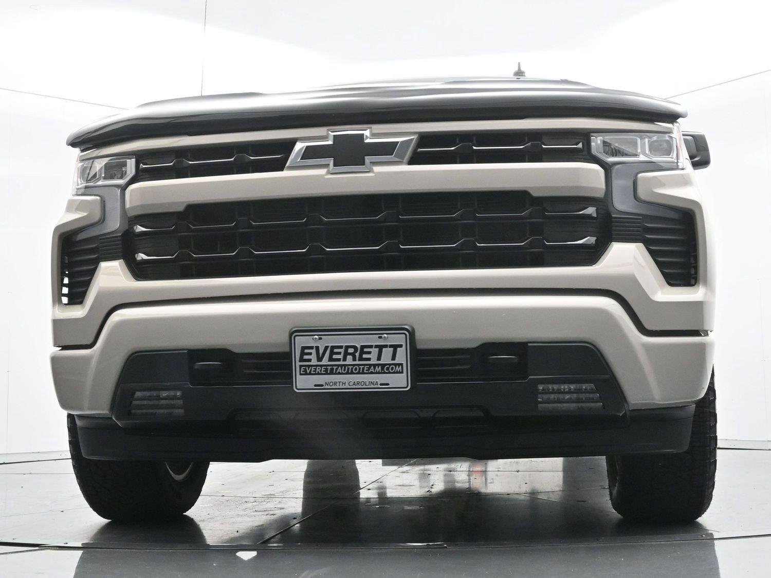Used 2026 White Sands Chevrolet RST image 45