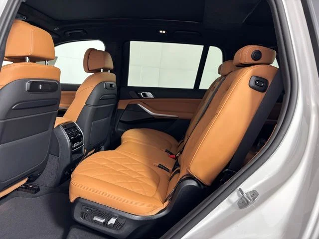 New 2027 Alpine White BMW xDrive40i image 14