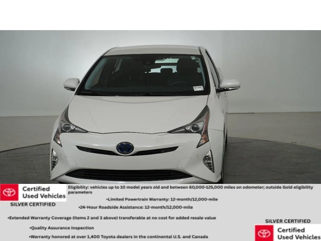 Used 2017 Blizzard Pearl Toyota Three Touring image 9