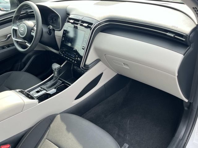 Used 2024 White Hyundai SEL image 23