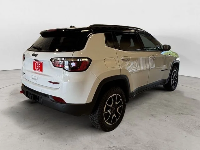 New 2026 White Jeep Trailhawk image 6