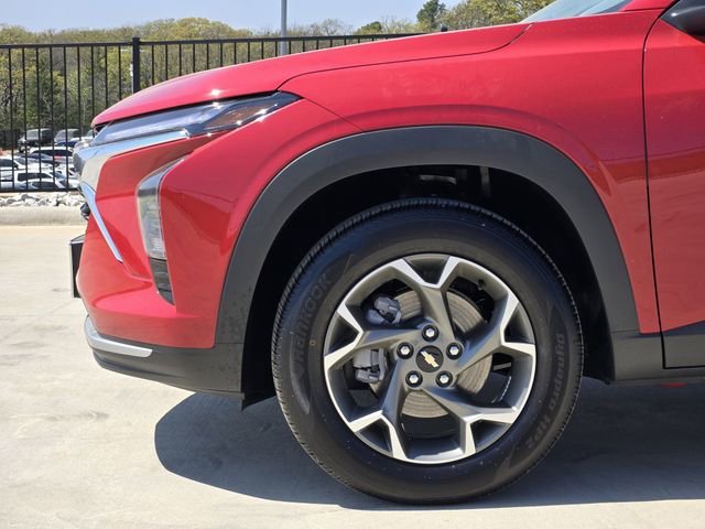 2026 Chevrolet Trax LT - Photo 7