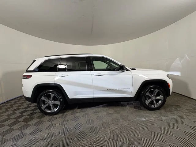 New 2026 White Jeep Limited image 5