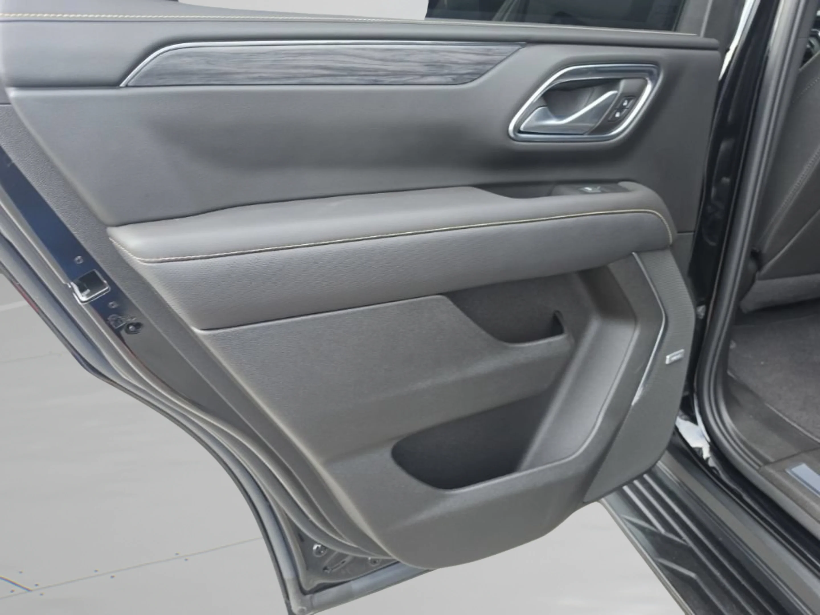 Used 2022 Onyx Black GMC SLT image 20