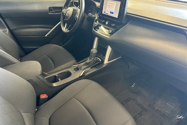 Certified Used 2025  Toyota LE image 20