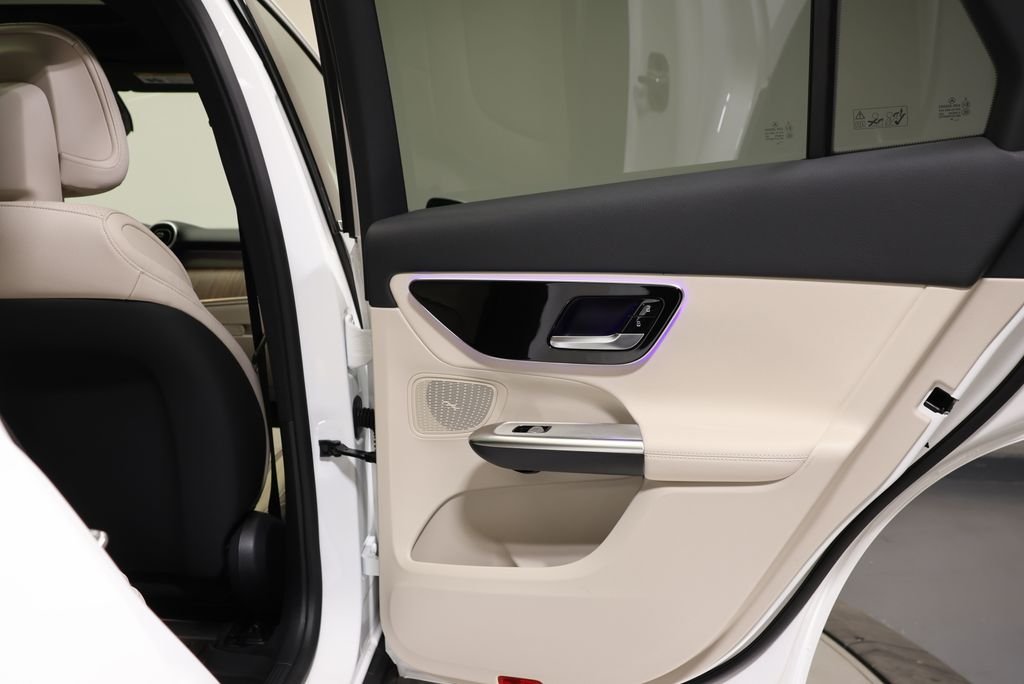 Used 2027 Polar White Mercedes-Benz GLC 300 image 49