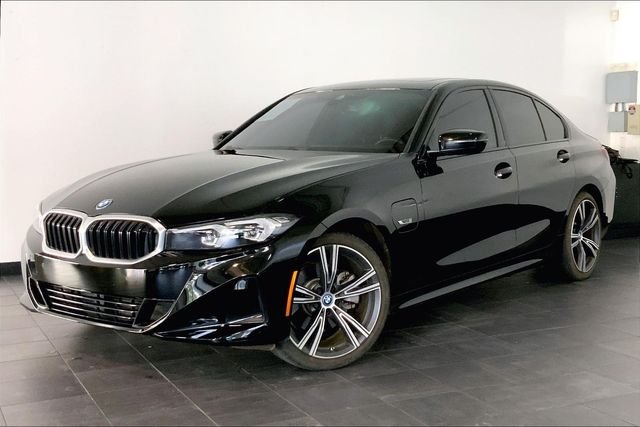 2023 BMW 3 Series 330e