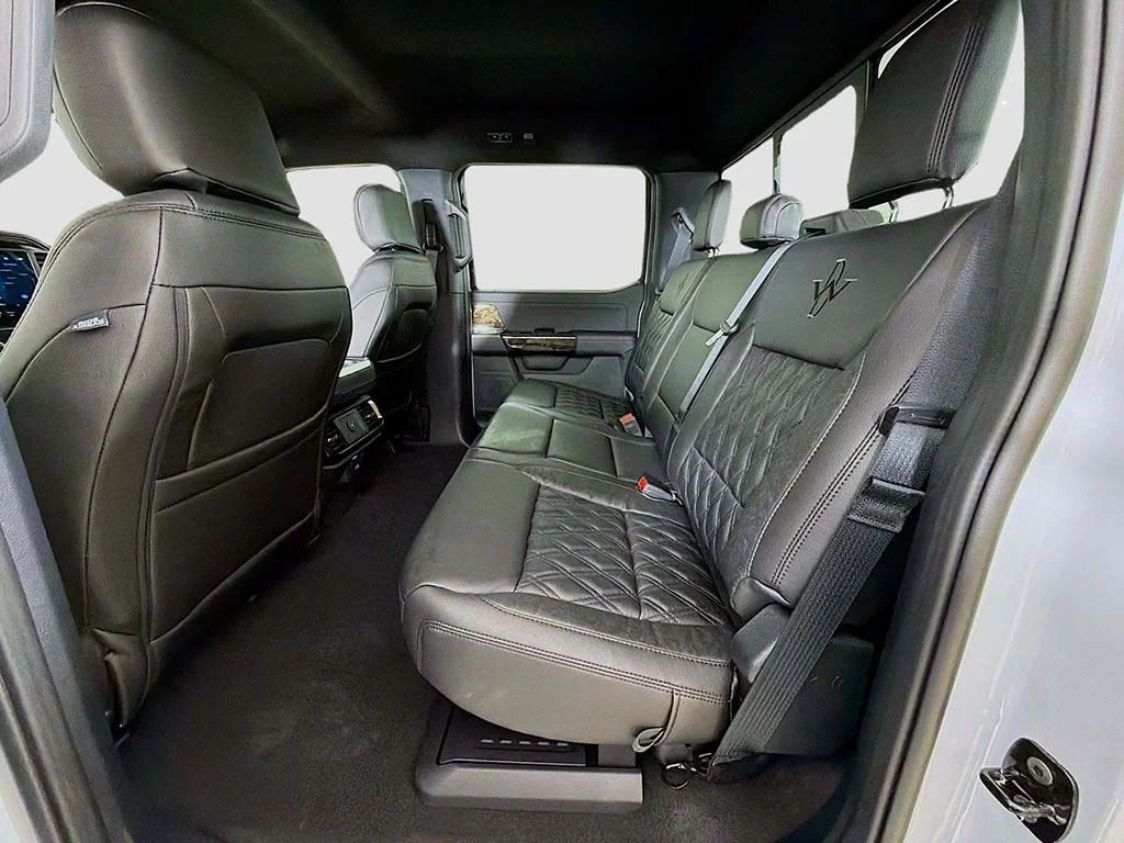 New 2025 Space White Metallic Ford XLT image 25