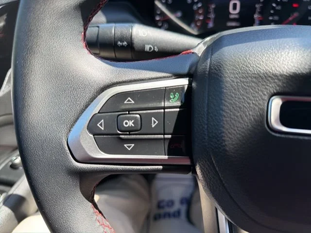 Used 2025 White Jeep Trailhawk image 37