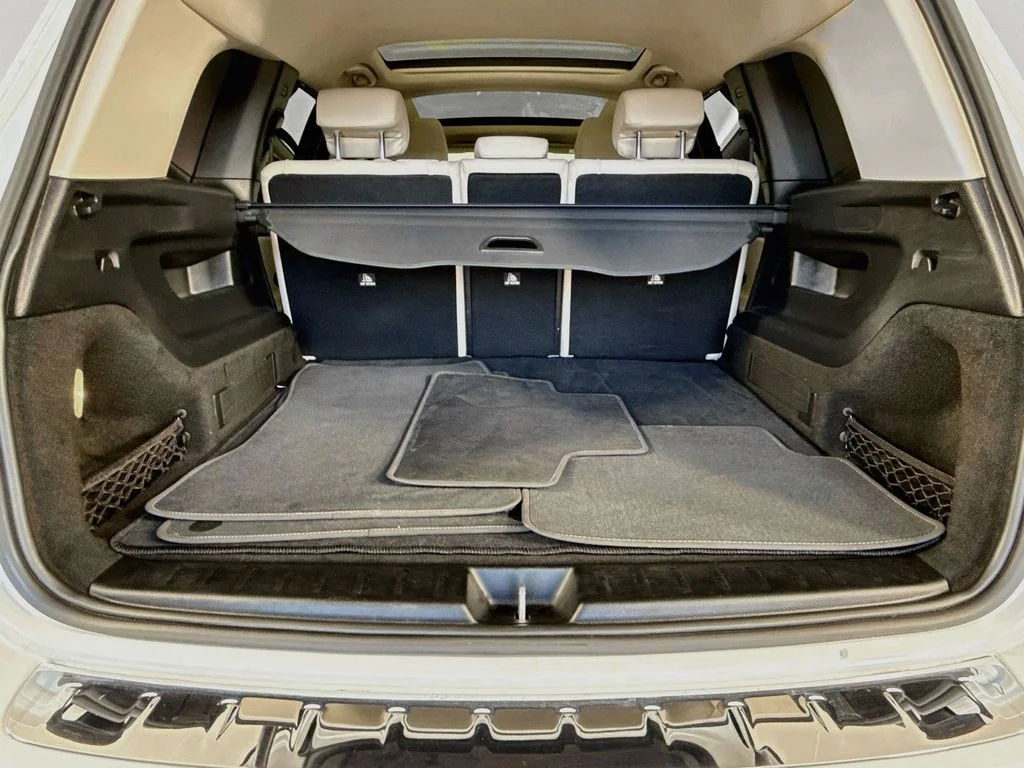 Used 2022 White Mercedes-Benz GLB 250 image 27