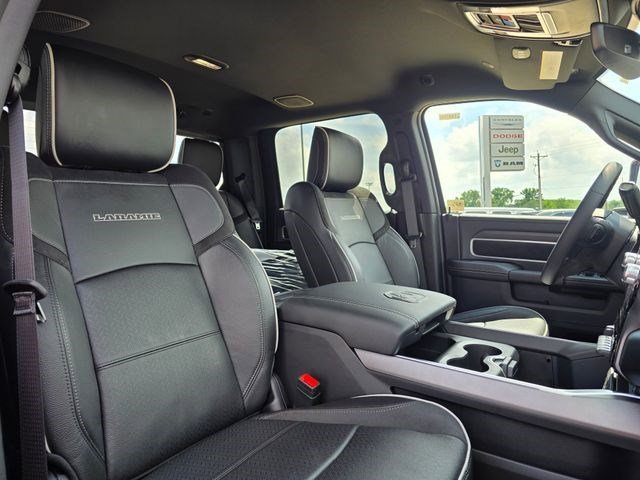 New 2026 Molten Red Pearl-Coat Exterior Paint RAM Laramie image 18
