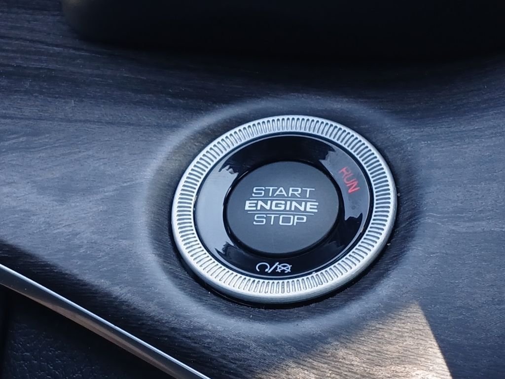 Used 2023 Silver Jeep Overland image 21