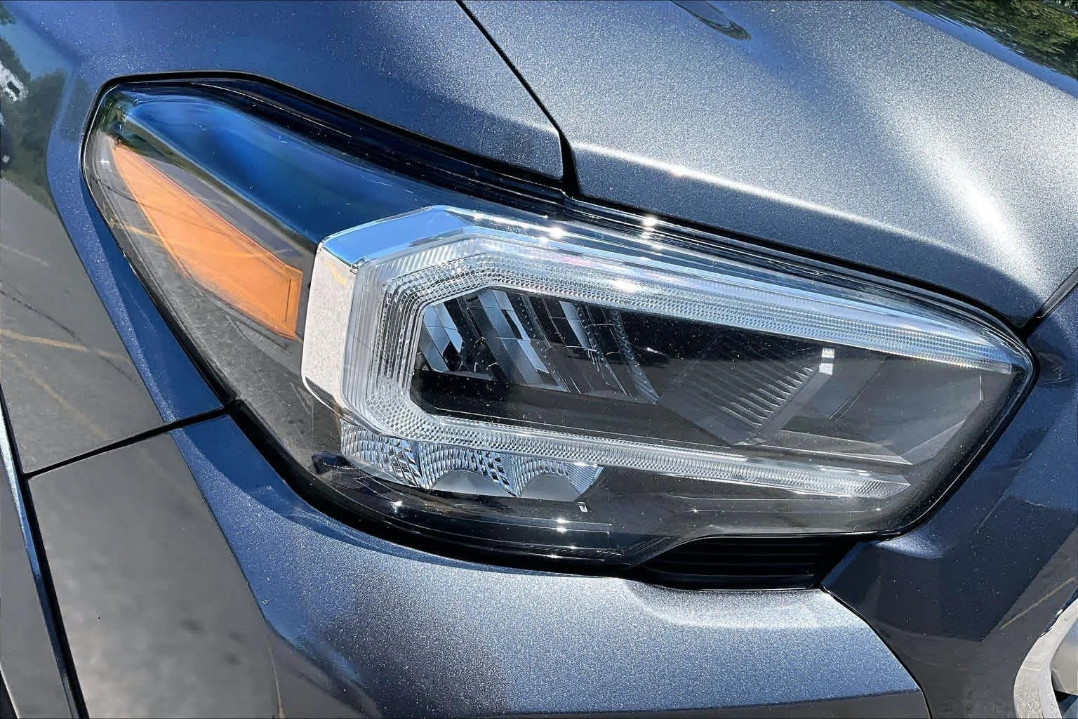 Used 2020 Magnetic Gray Metallic Toyota Limited image 27