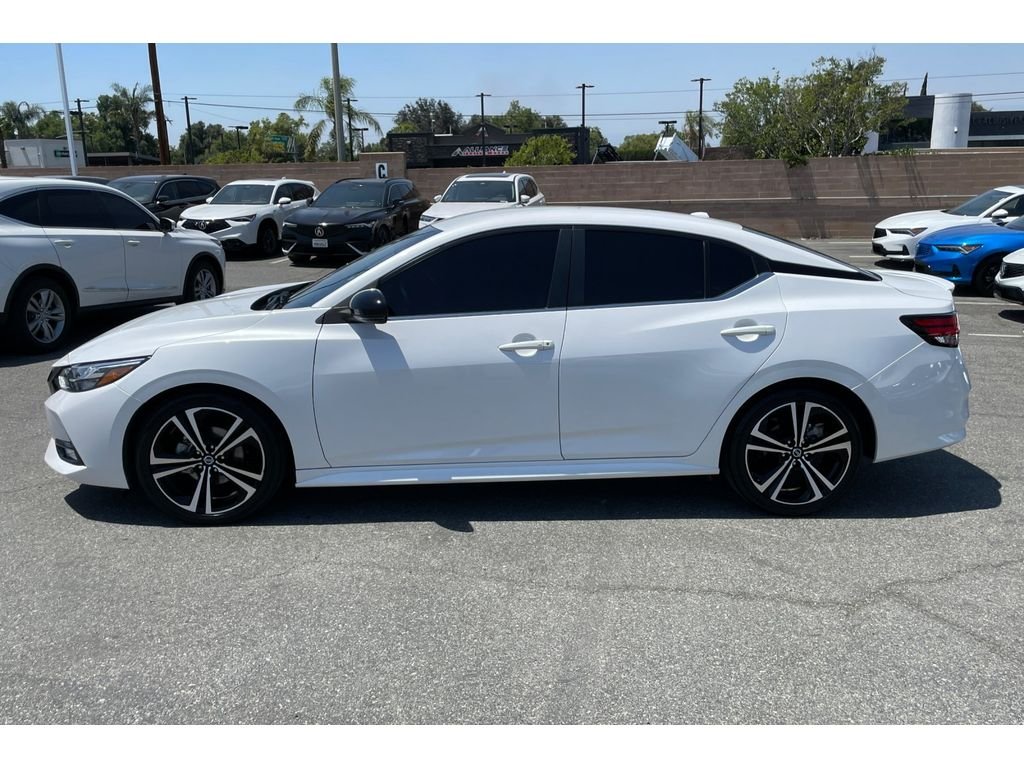 Used 2022 Aspen White TriCoat Pearl Nissan SR image 2