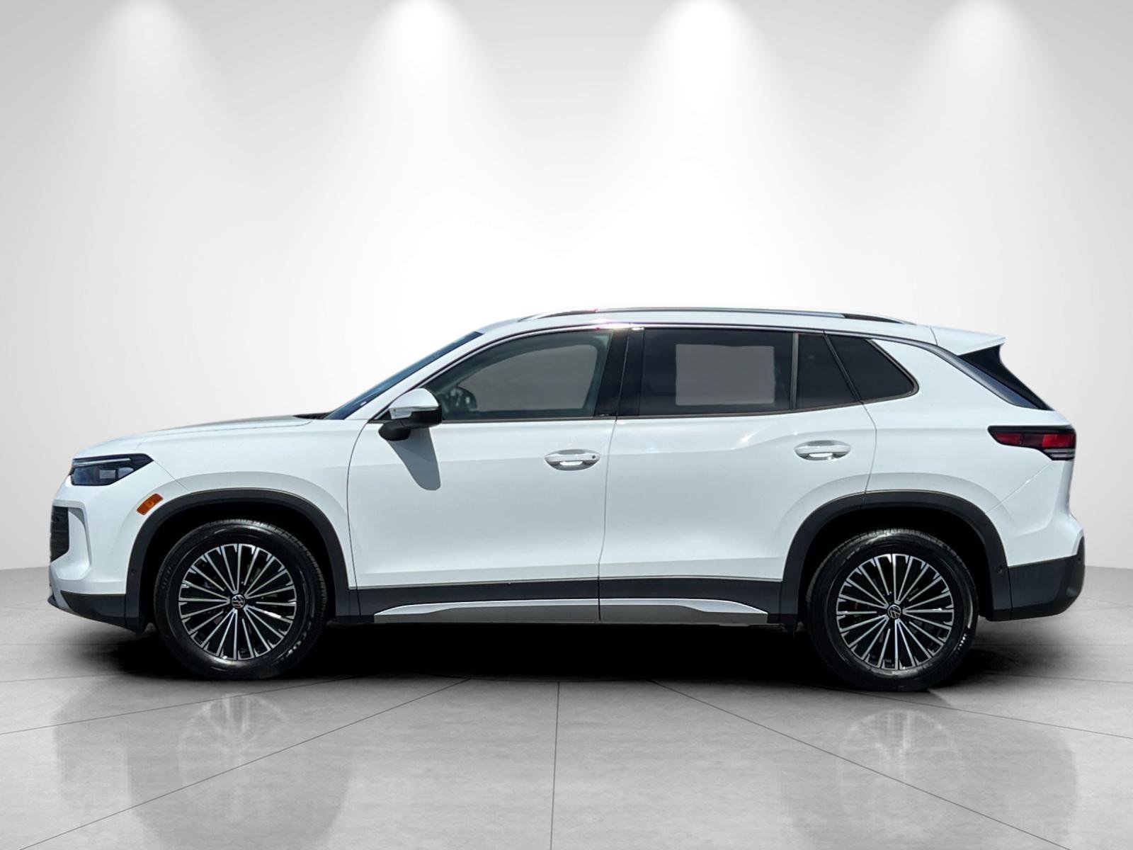 New 2026 Pure White Volkswagen S image 2