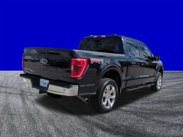 Used 2021 Blue Ford XLT image 4