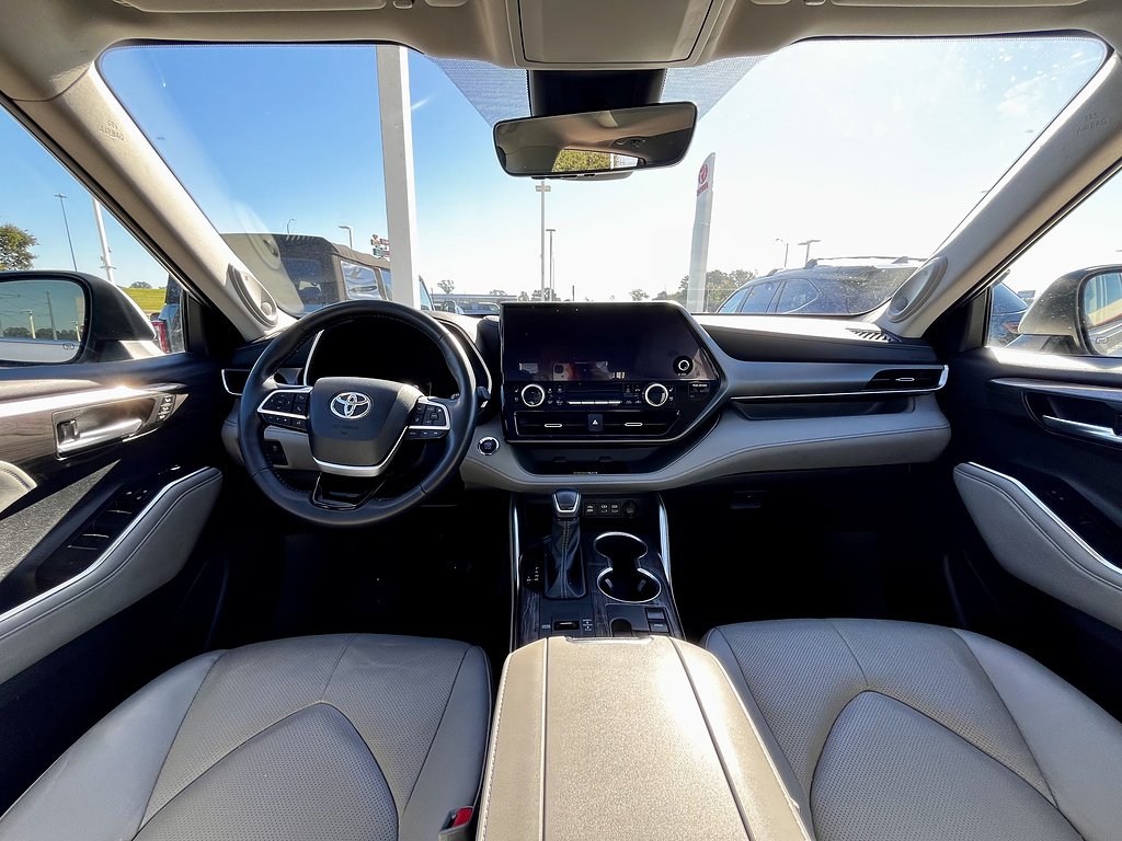 Used 2023 Celestial Silver Metallic Toyota Limited image 15