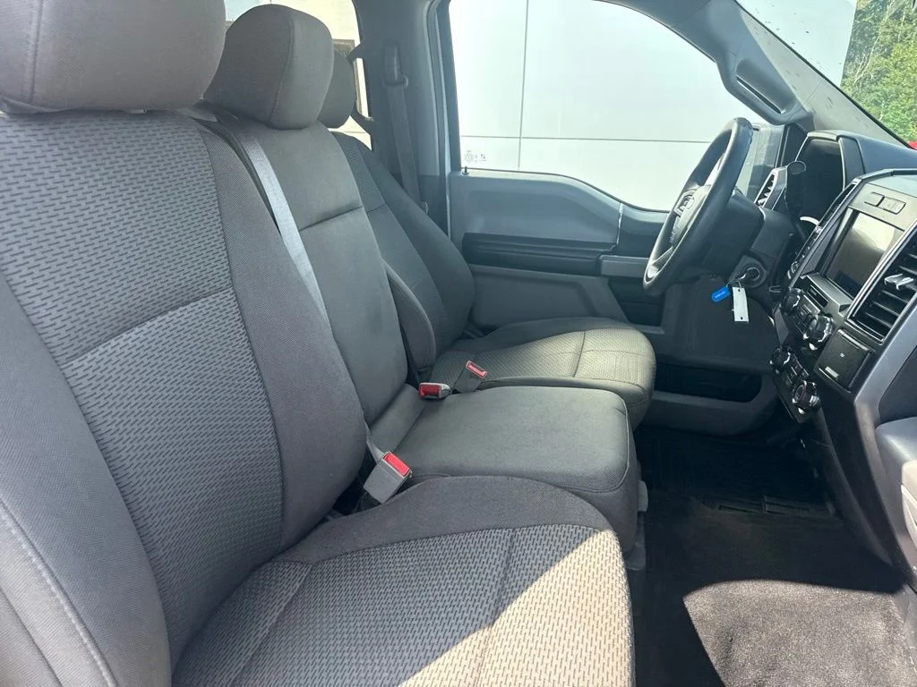 Certified Used 2020 Oxford White Ford XLT image 29