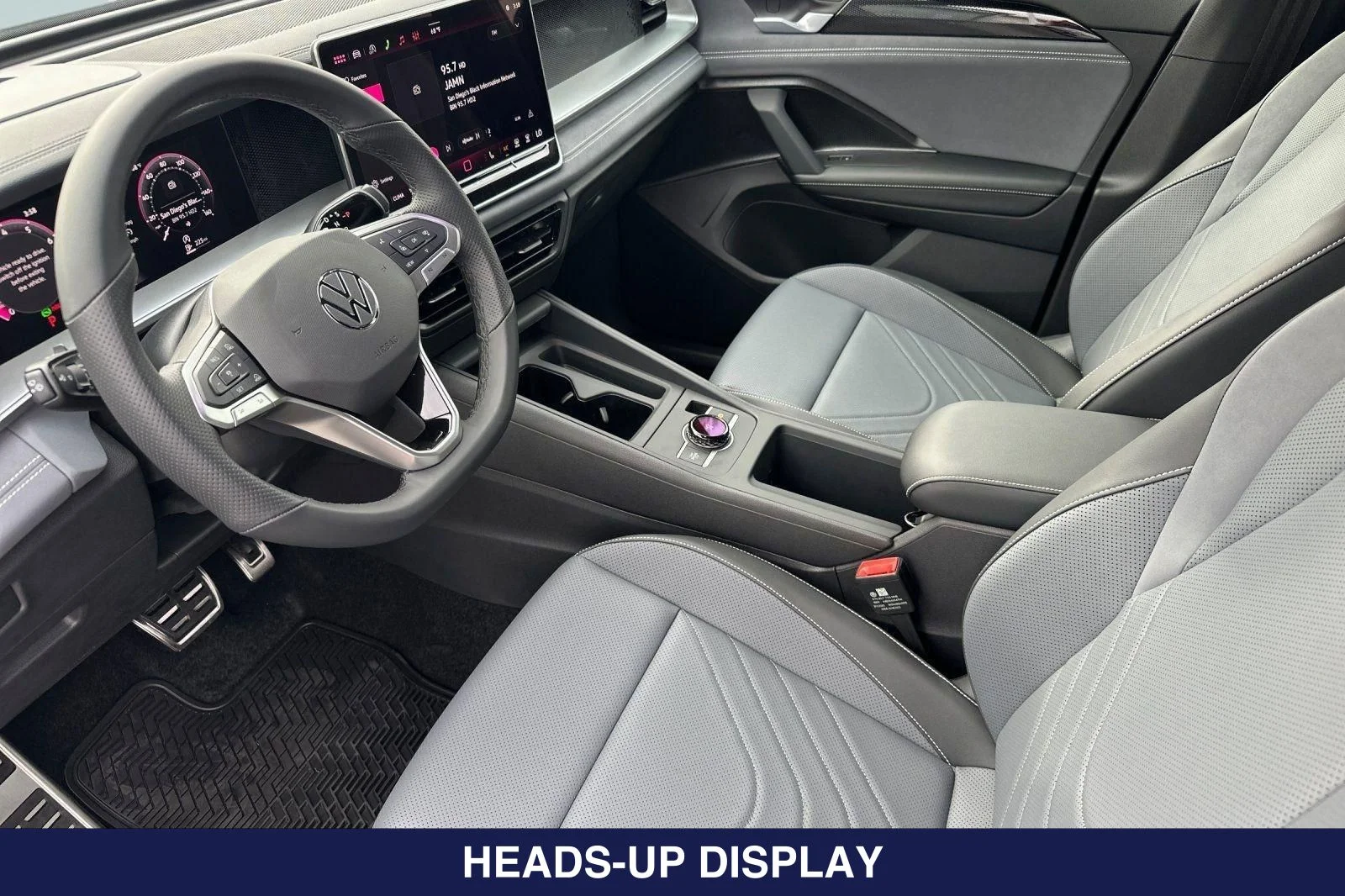 2026 Volkswagen Tiguan SE R-LINE BLACK - Photo 10