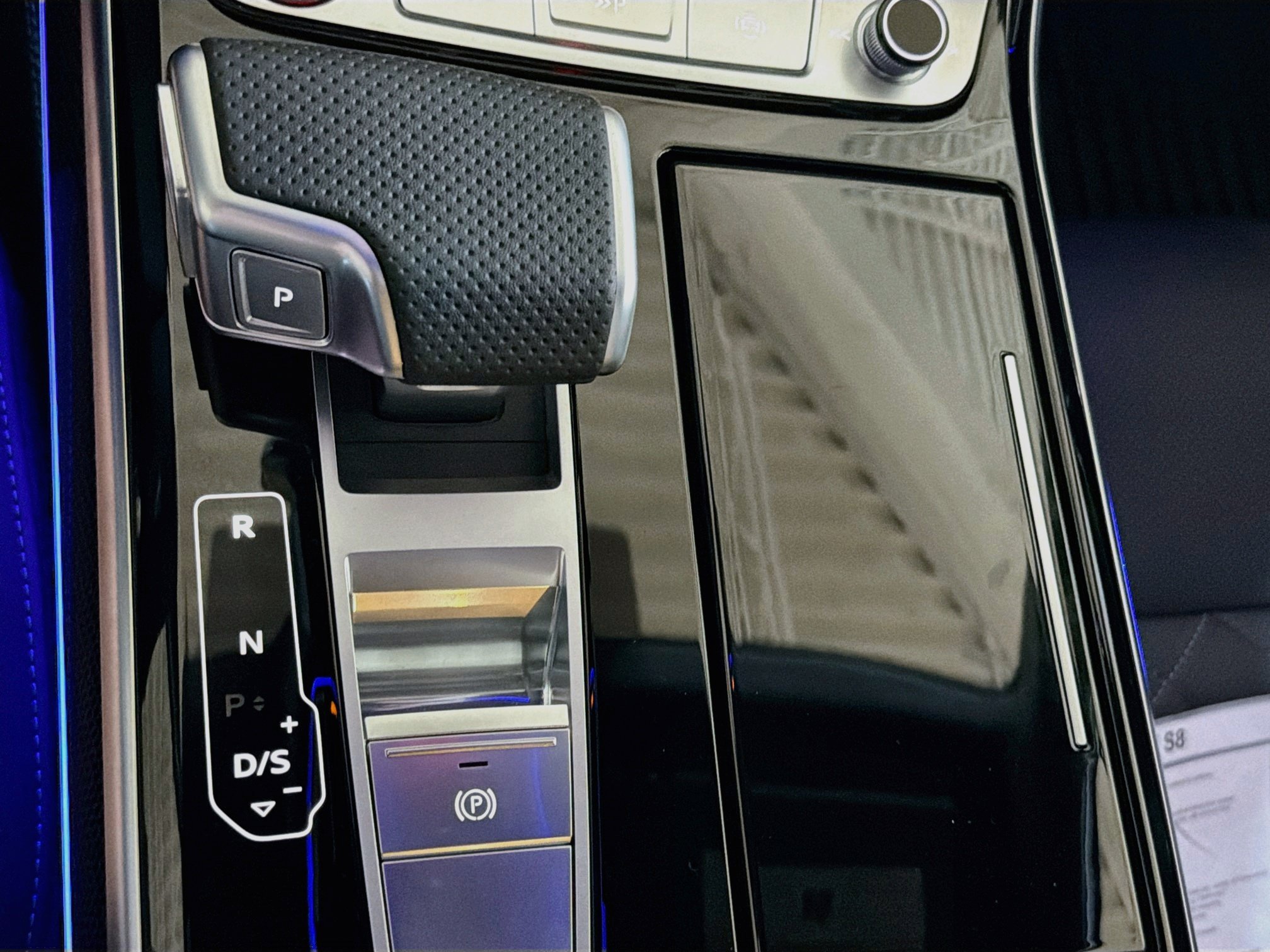 New 2026 Mythos Black Metallic Audi  image 28