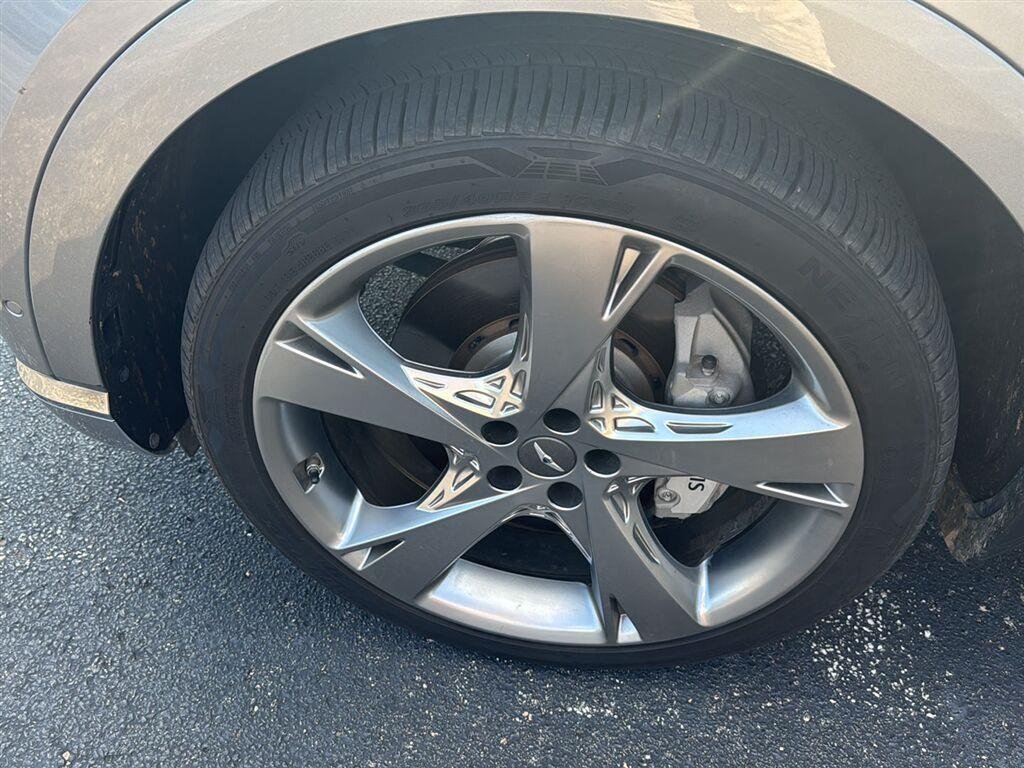 Used 2022 SILVER GENESIS 2.5T AWD image 11