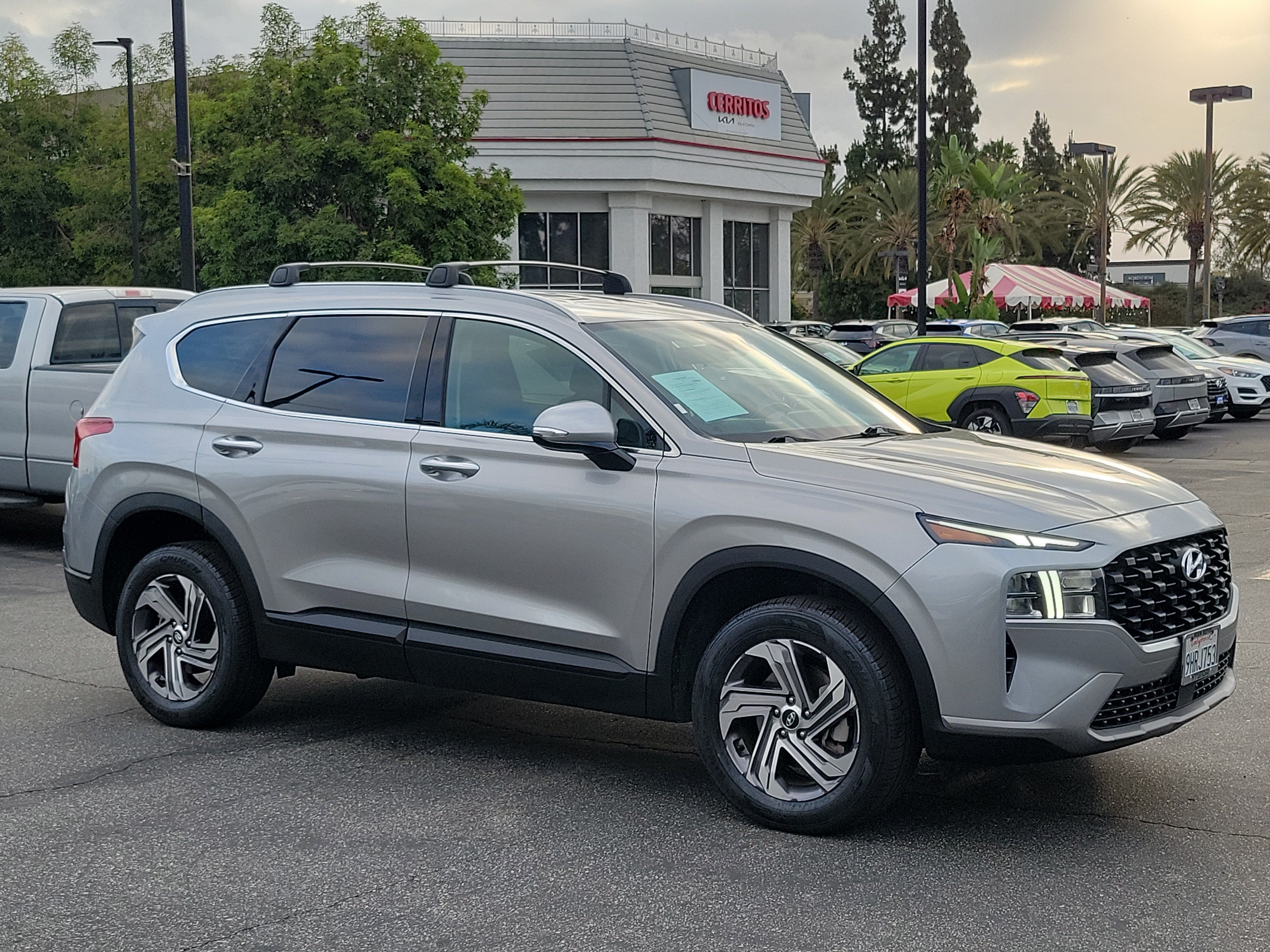 Certified Used 2023 Shimmering Silver Hyundai SEL image 7