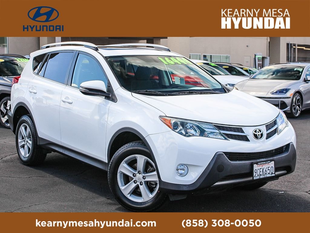 2014 Toyota RAV4 XLE's photo