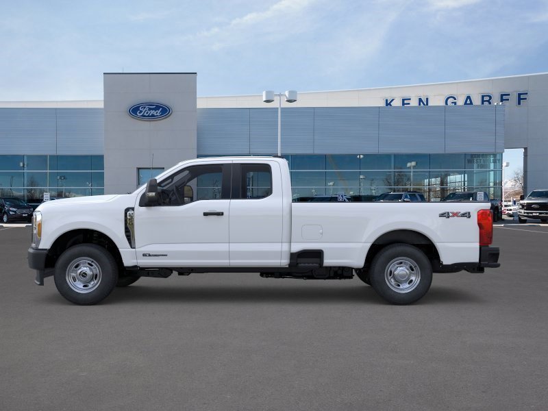 New 2026 Oxford White Ford XL image 3