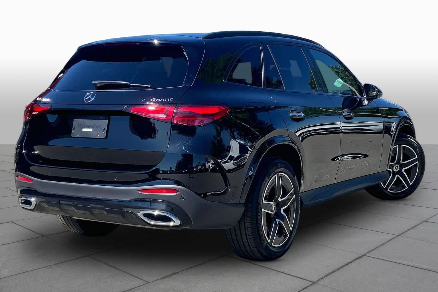 Certified Used 2026 Black Mercedes-Benz GLC 300 image 13