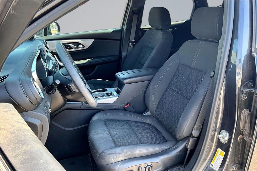 Used 2022 Gray Chevrolet LT image 23