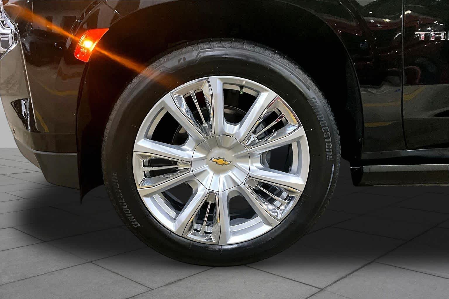 Used 2024 Black Chevrolet High Country image 19