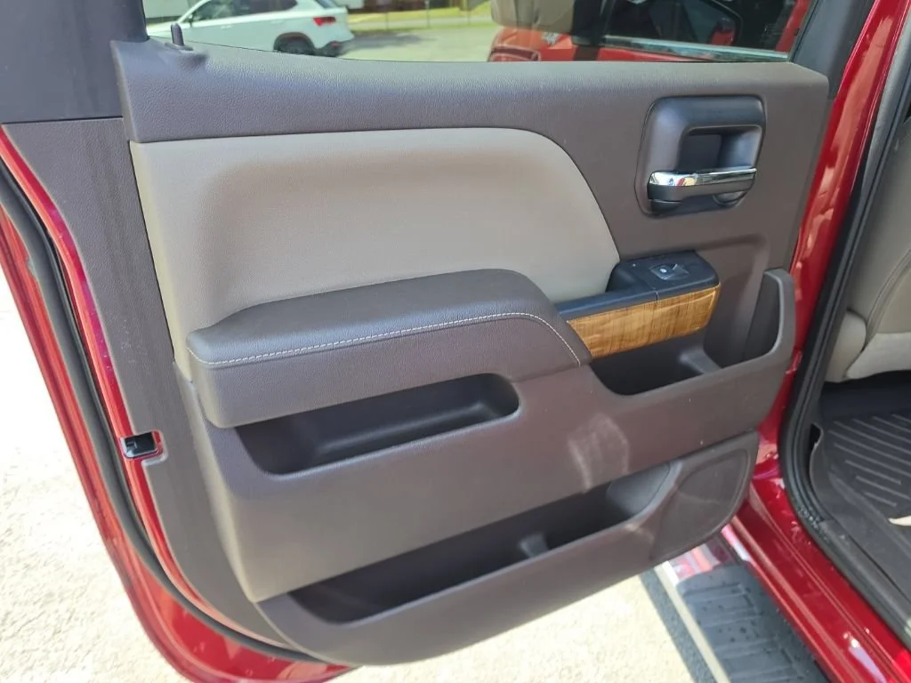 Used 2018 RED QUARTZ TINTCOAT GMC SLT image 27