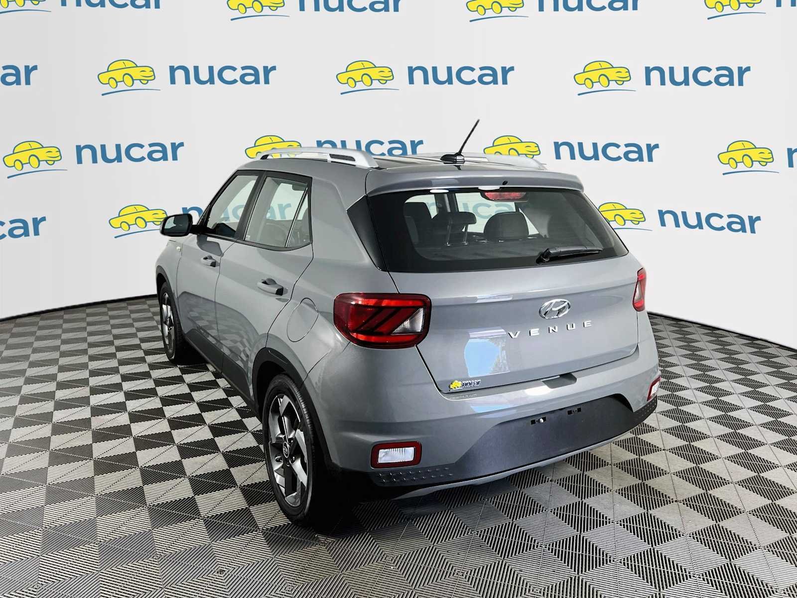 Used 2023 Galactic Gray Hyundai SEL image 5