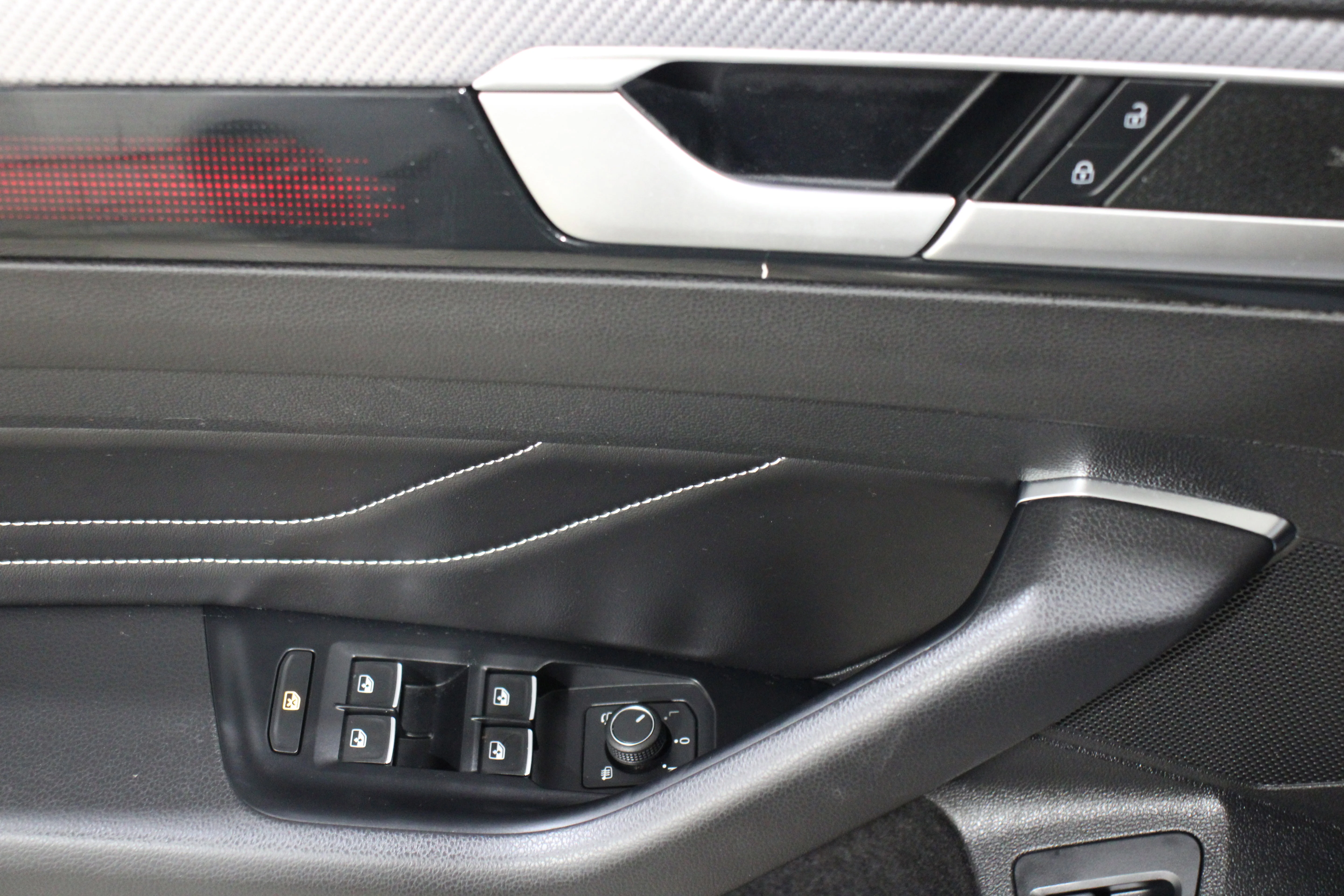 2023 Volkswagen Arteon SEL Premium R-Line - Photo 7