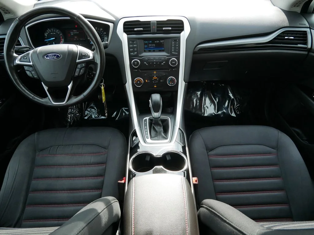 Used 2014 Silver Ford SE image 13