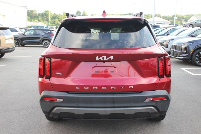 Used 2022 Red Kia S image 30