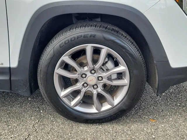 2024 GMC Terrain SLT - Photo 6