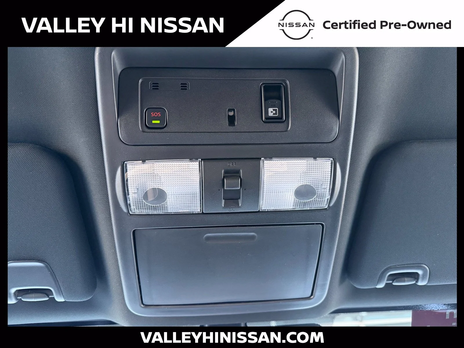 Used 2021 White Nissan PRO-4X image 29