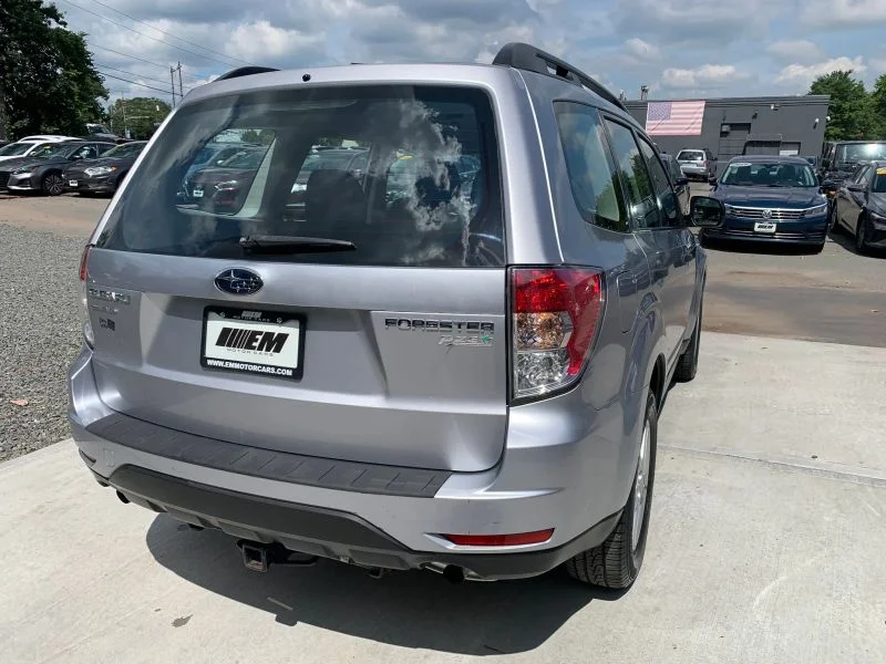 Used 2012 Silver Subaru 2.5X Sport Utility 4D image 13
