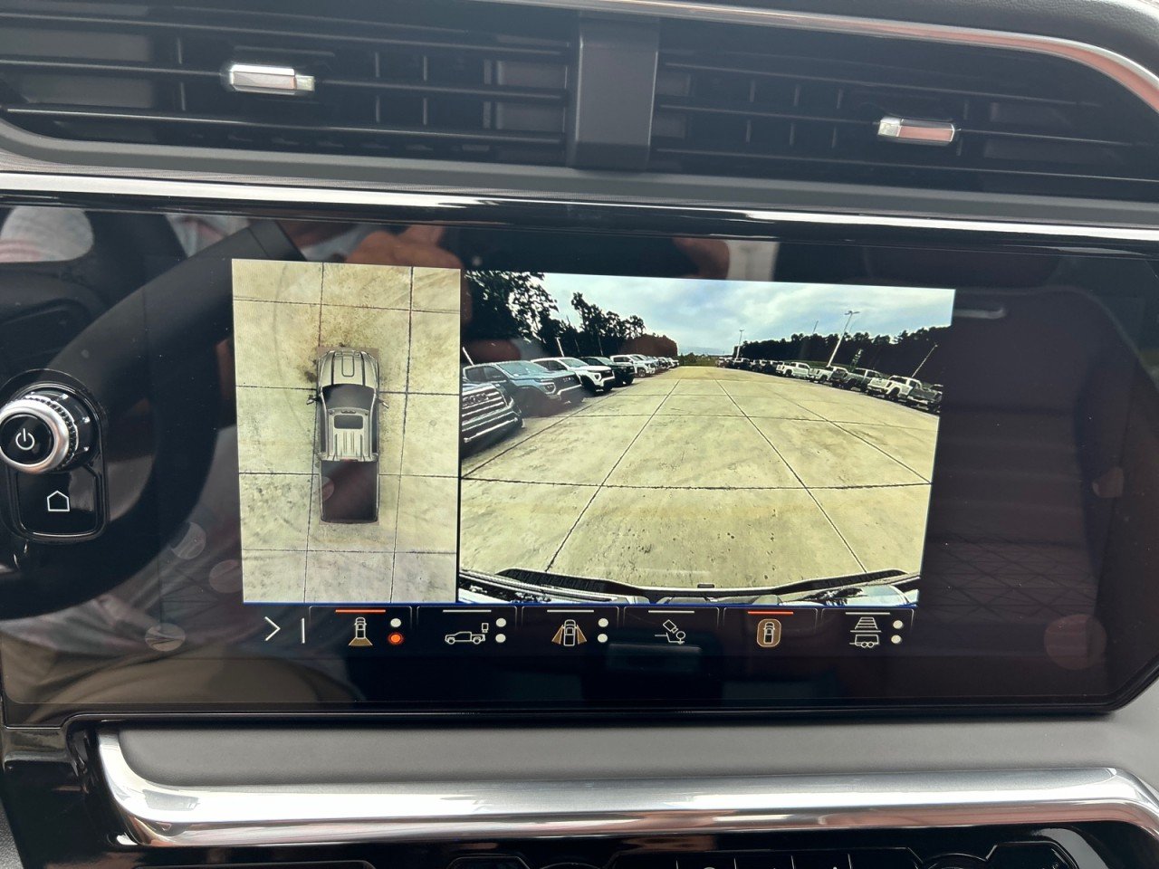 New 2026 Glacier White Tricoat GMC Denali Ultimate image 13