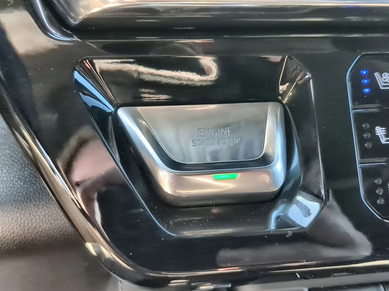 New 2026 Titanium Rush Metallic GMC Denali image 17