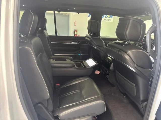 Used 2023 White Jeep Series II image 26