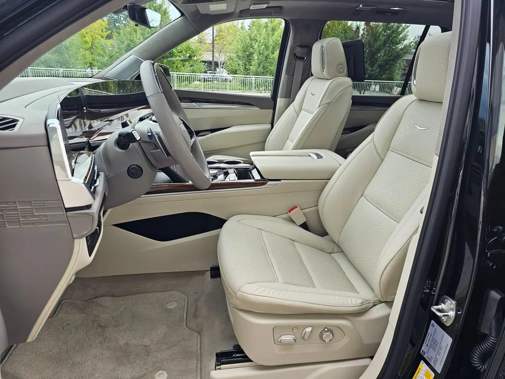 2026 Cadillac Escalade ESV Platinum Sport - Photo 23